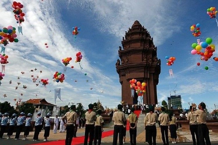 Сьогодні День Незалежності Королівства Камбоджа