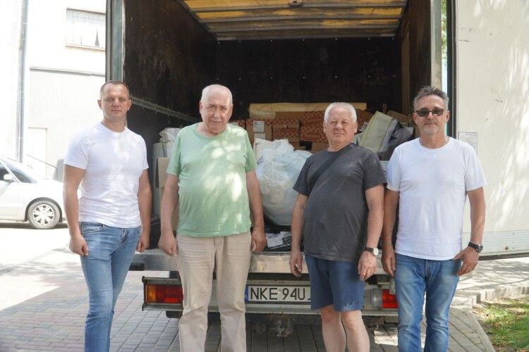 Польські благодійники привезли чергову гуманітарну допомогу для волинських військових