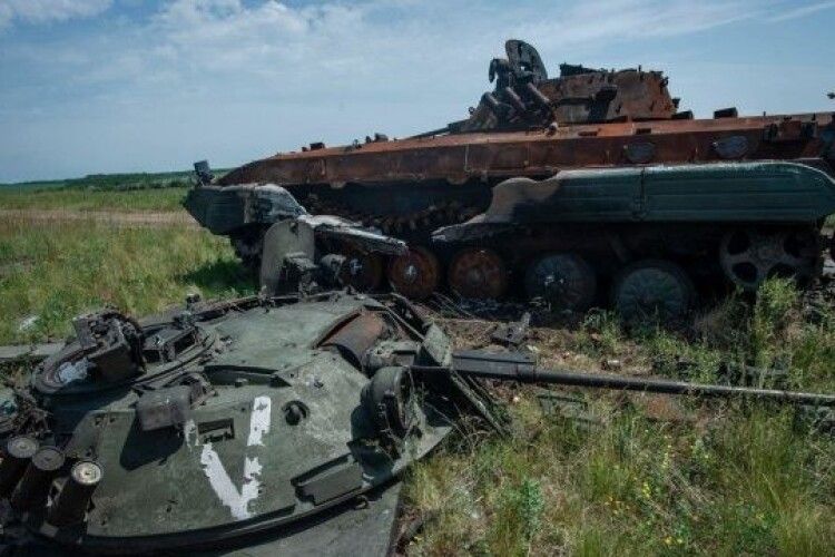 Вечірнє звернення Генштабу: рашисти знову штурмували Піски 