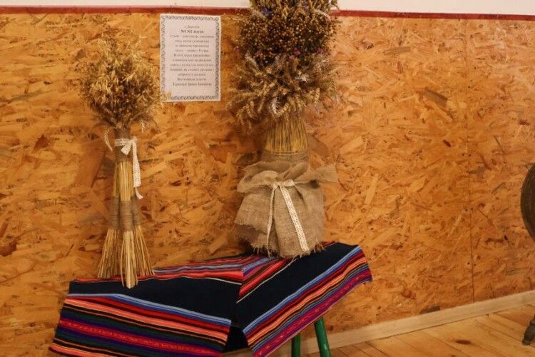 На Волині громада запрошує на виставку павуків та дідухів (Фото)