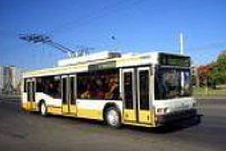 На запорізьку Хортицю пустили тролейбуси з автономним ходом