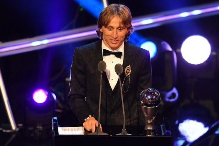 Лука Модрич – найкращий гравець року ФІФА (Відео)