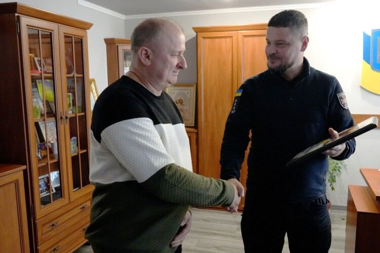 Понад 30 років у строю: рятувальники Волині провели колегу на заслужений відпочинок