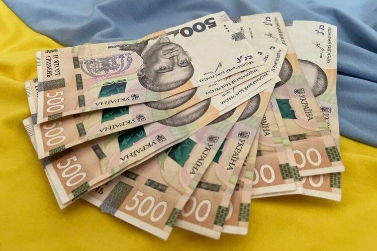 Сільська громада на Волині виділяє сотні тисяч на реабілітацію поранених односельчан