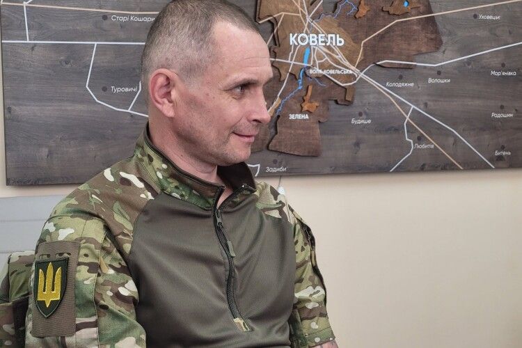 «Ми ж хлопці з Волині»: Ковель зустрів звільненого з полону Василя Гуляча