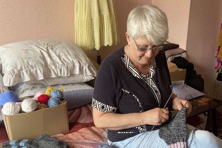 Думки волинської журналістки: «І у 80 можна допомагати бити ворога»