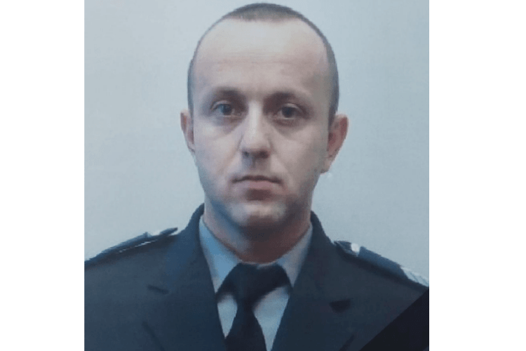 Під час евакуації ворог відкрив вогонь: поліцейський загинув на місці, ще двоє людей тяжко поранені