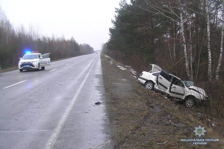 Вилетів назустріч фурі: на Ковельщині у ДТП загинув іноземець (Фото)
