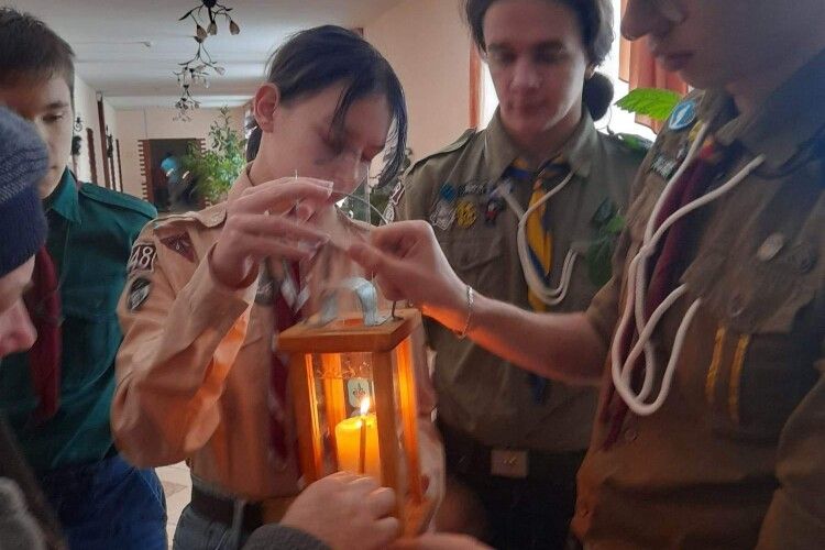 Людям з Луцького геріатричного пансіонату привезли світлий подарунок