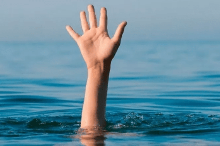 Підступна водойма: на Волині реанімували дівчинку, в якої зупинилося серце