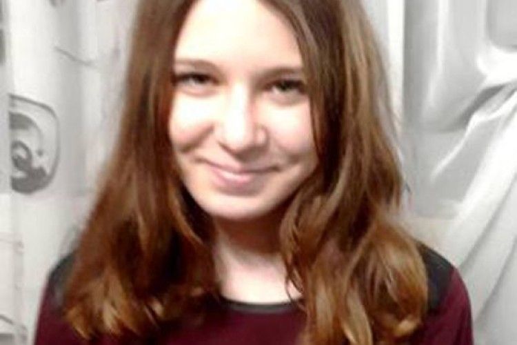 Поліція розшукує неповнолітню лучанку