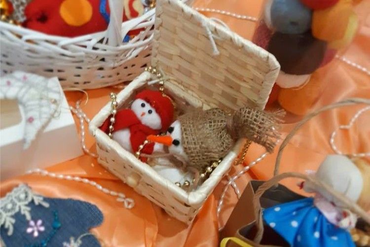 Завтра бібліотеку в Луцьку візьмуть в облогу веселі сніговики