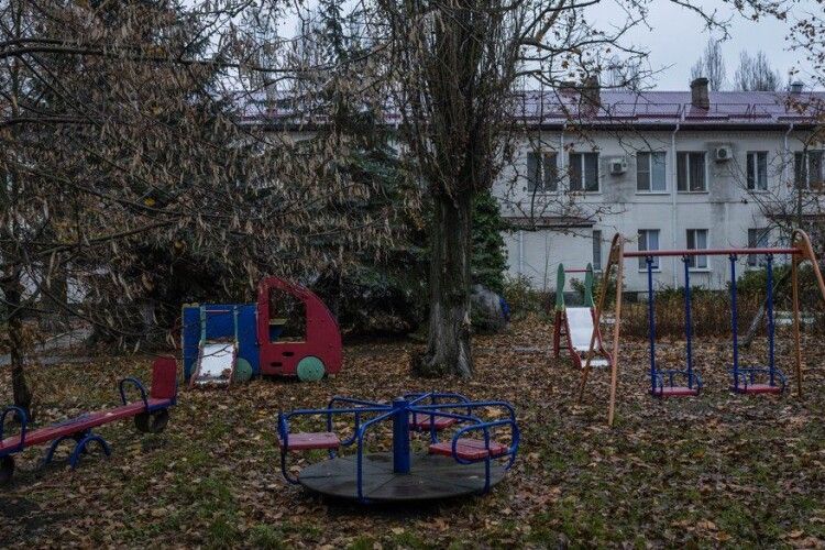 Вибух на дитмайданчику у Загорянівці: вибухівку з дому принесла дівчинка