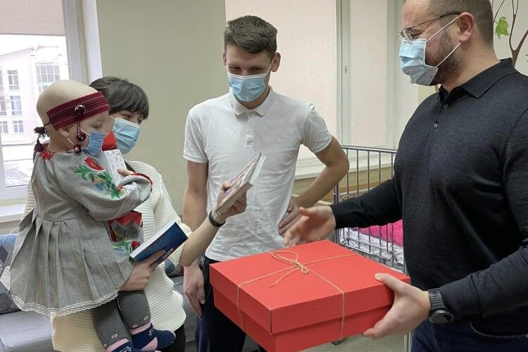 Ігор Поліщук розповів, як вітали дітей онкогематологічного відділення (Фото)