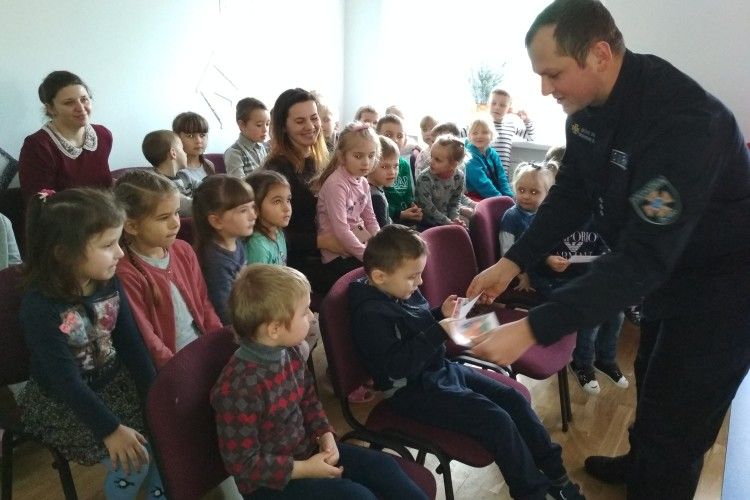 Малечі розповіли, як не постраждати у вогні