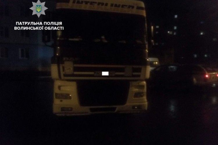Луцькі патрульні на місці ДТП виявили п’яненького і без водійських прав порушника