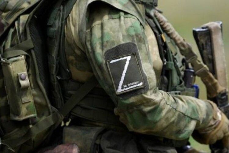 Дітям у Маріуполі окупанти придумали роботу