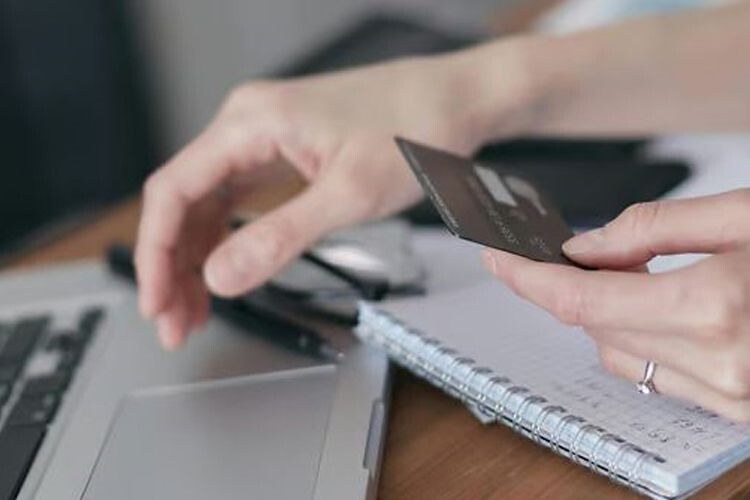 10 речей, які легше купити онлайн, ніж бігати по магазинах
