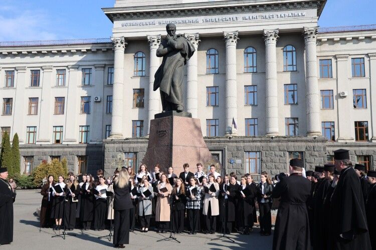 Вшанування Тараса Шевченка: у Луцьку вклонилися пам’яті Кобзаря