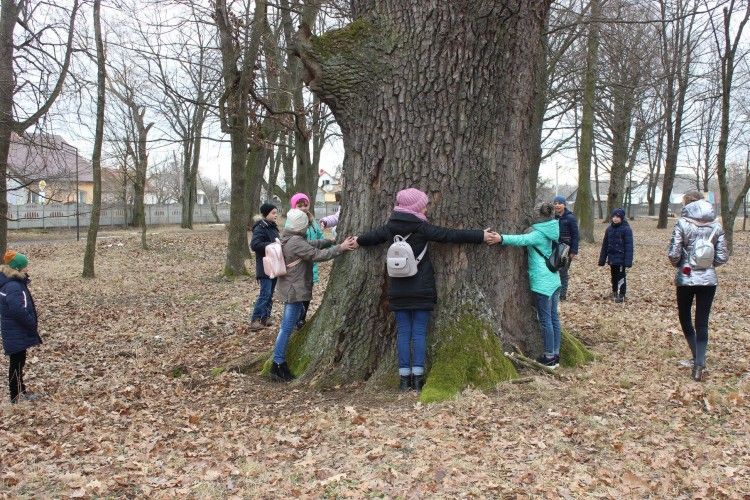Дітей із села Залізниця вчили берегти природу
