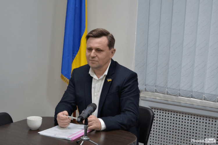 Голову-втікача Луцької районної ради звільнили з посади