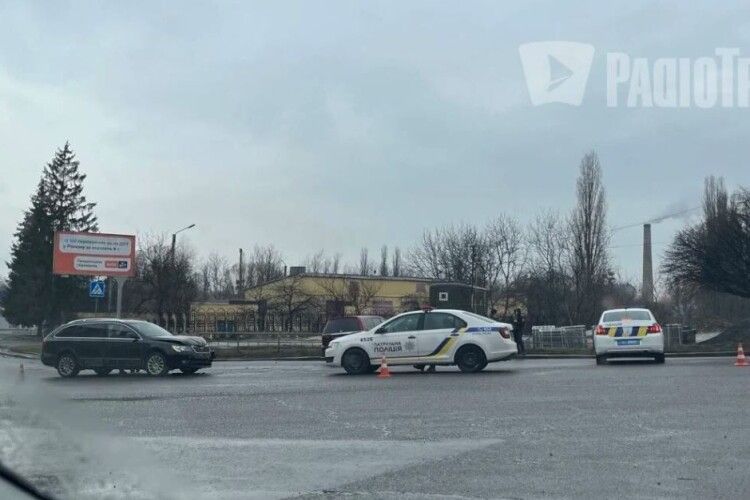 У Рівному сталася ДТП на перехресті