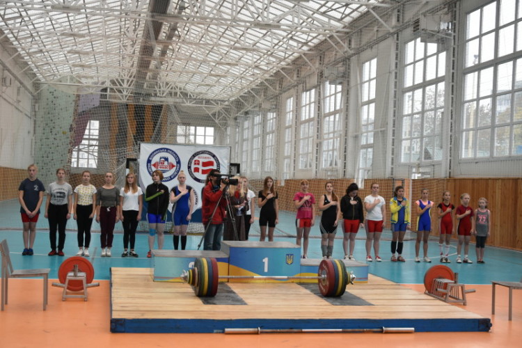 У Луцьку відбувся турнір із важкої атлетики на призи заслуженого тренера Миколи Авраменка
