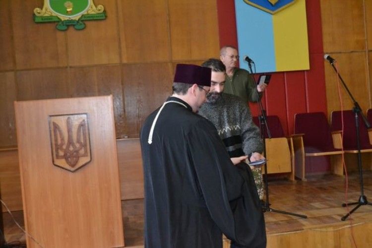 Священики Камінь-Каширської округи отримали нагороди «За гідність та патріотизм»