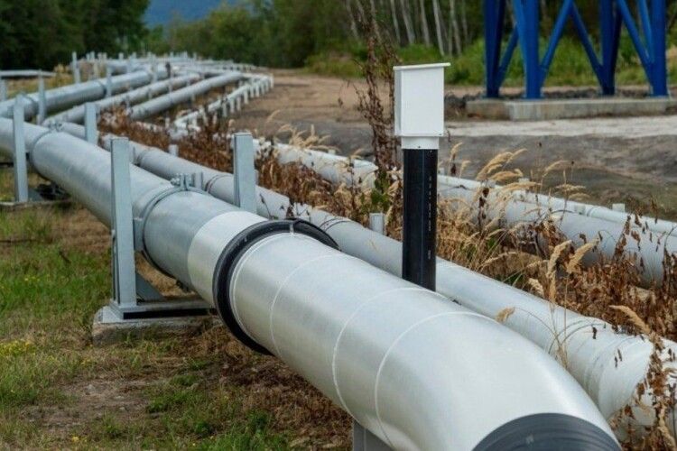 Чи не «кришує» хтось у владі транзит російської нафти через трубопровід «Дружба»?