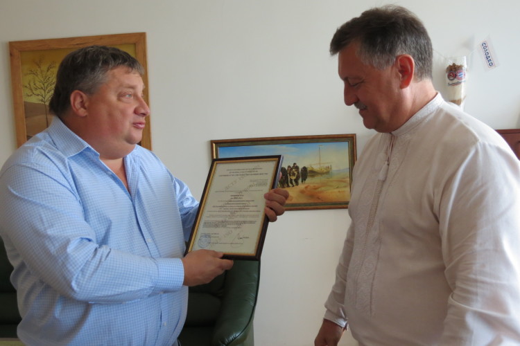 Гнідавський цукровий завод отримав сертифікат на управління якістю iSO 9001