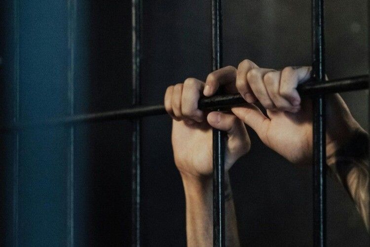 Вбивство з тортурами: на Харківщині трьох підлітків відправили на 12 років за ґрати 