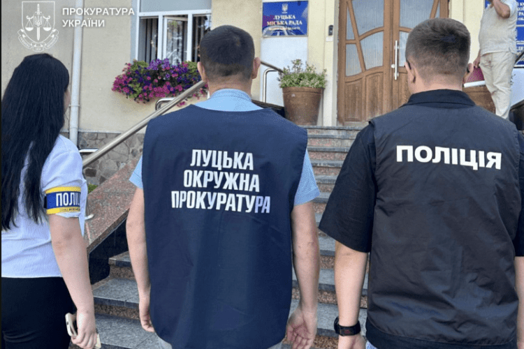 Чиновник Луцької міськради переплатив за електроенергію майже 425 тисяч гривень