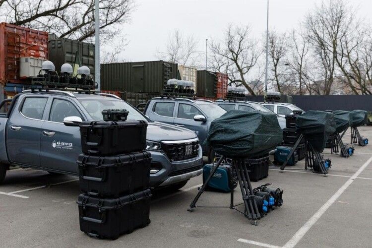 Порошенко передав військовим ще чотири комплекси «Ай-Петрі»