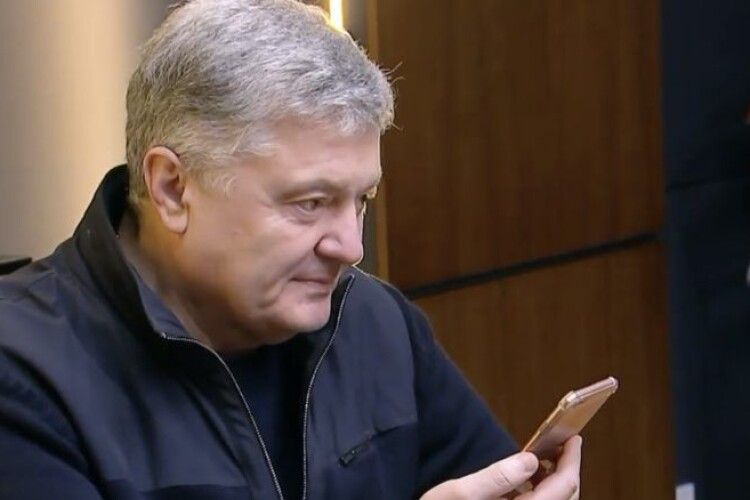 Перший дзвінок у Херсон: Порошенко поговорив із активісткою «Справи Громад», яка в окупації допомагала людям