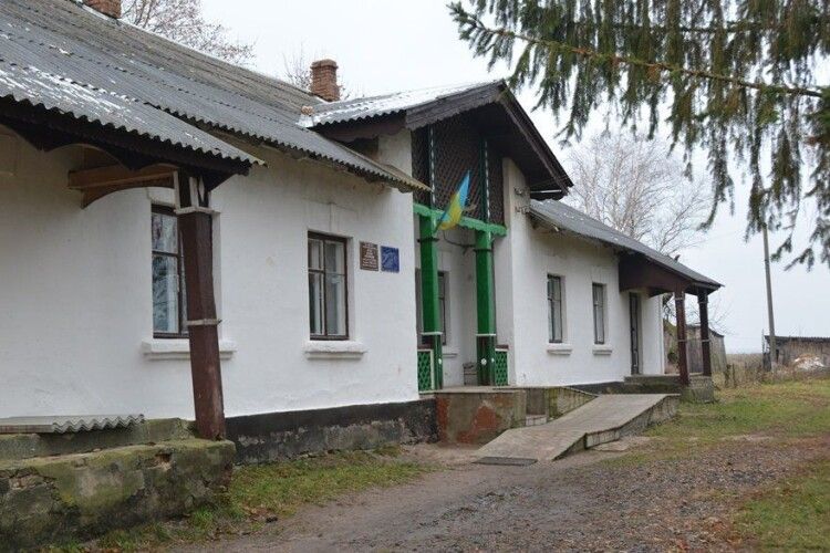 Близько 60 малих шкіл у волинських селах можуть закрити 