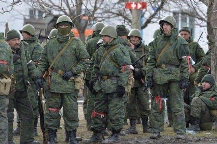 «Наркомани, діди й повії у чоловічому вигляді»: кого беруть до російської армії (Аудіо) 