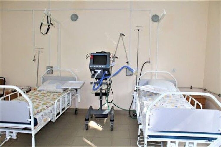 У лікарні волинського міста немає вільних ліжкомісць для хворих на коронавірус