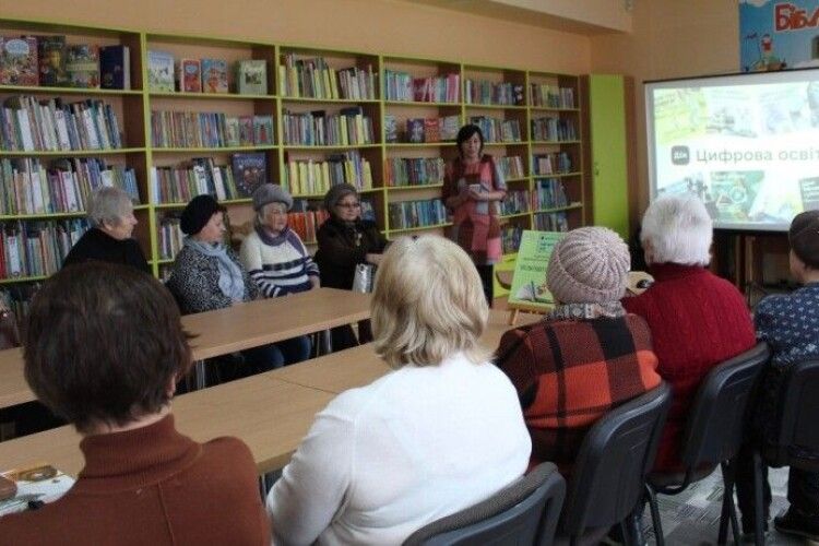 У бібліотеках громади на Волині доступна цифрова освіта