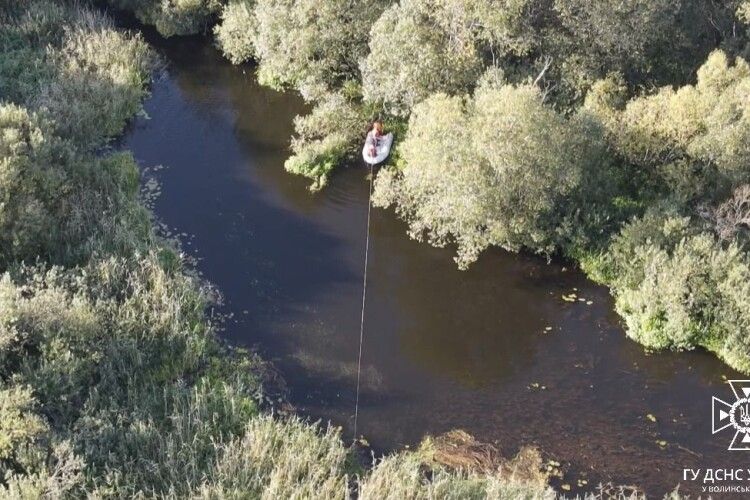 На Волині з річки дістали тіло чоловіка