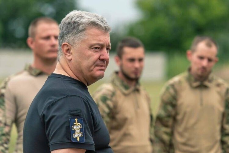 Для нас він просто Порох: побратими, однодумці та друзі вітають пʼятого Президента