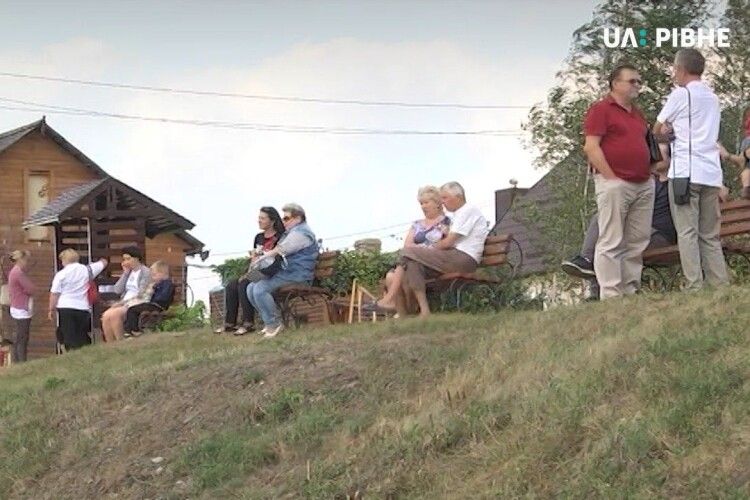 У Гощі відкрили Набережну побачень