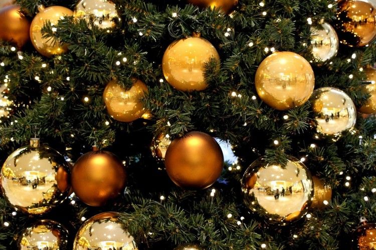 Встановлюйте ялинку правильно