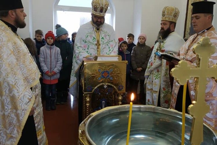У селі Тростянець Ківерцівського району освятили капличку-купальню для хрещення діток (Фото)