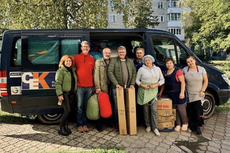 У місто на Волині завітали німецькі благодійники з подарунками та намірами співпраці