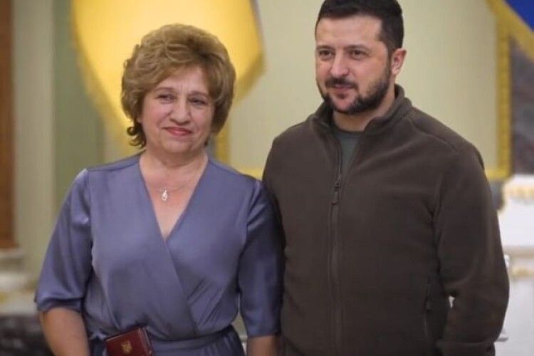 Викладачка волинського коледжу отримала відзнаку від Президента України