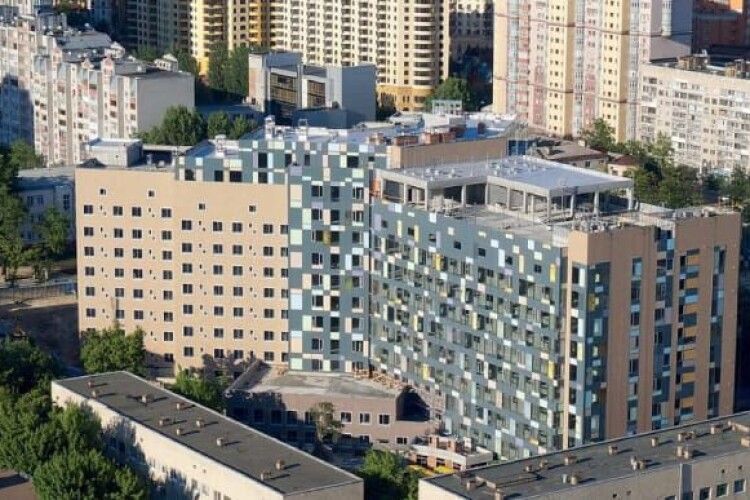 Обстріли в Києві: 1 дитина загинула, ще 4 людей постраждало
