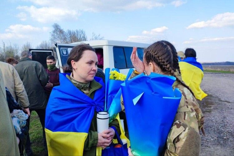 Ще 100 українців сьогодні повернулися з ворожого полону