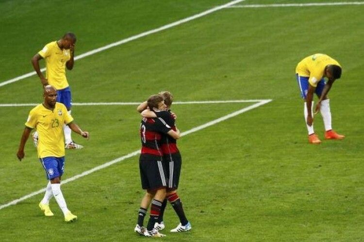 Перемогу німців над бразильцями з рахунком 7:1 на ЧС-2014 назвали кращим матчем десятиліття (відео)