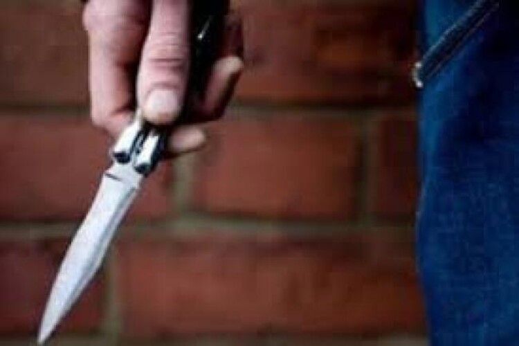 На Рівненщині чоловік штрикнув ножем 45-річного співмешканця