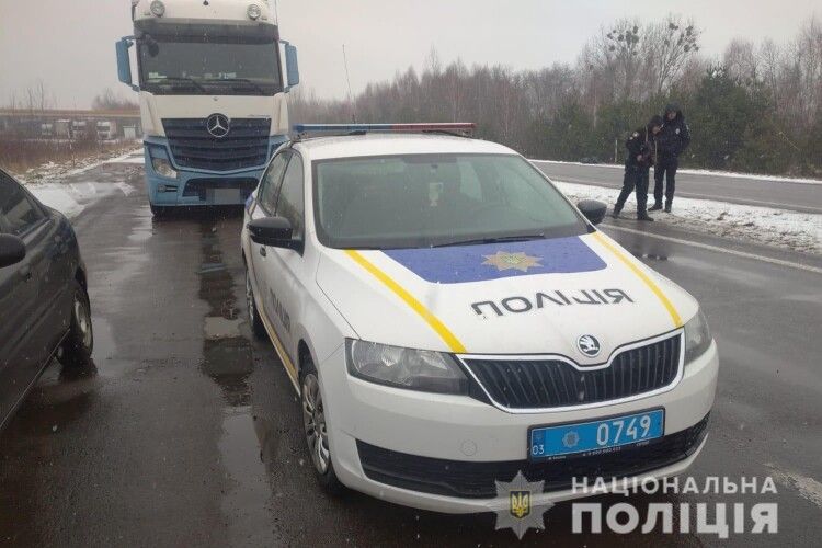 На Волині п'яні водії пропонували хабарі патрульним (Фото)
